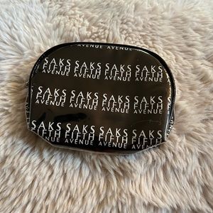 Saks Fifth avenue coin purse